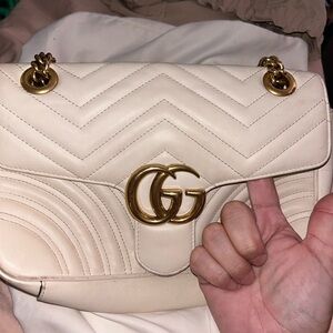 Gucci Marmont GG white gold Small Shoulder Bag beautiful